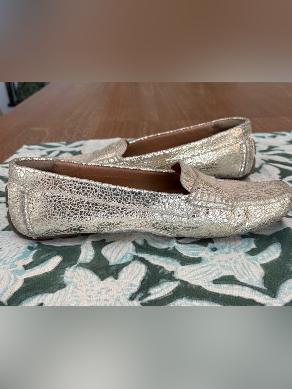 Clarks Dunbar Granby Leather Gold
Metallic Loafers Size 9 1/2M